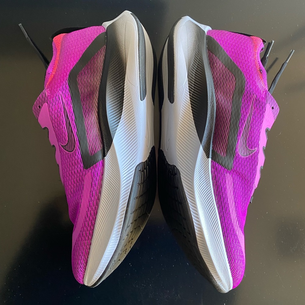 Nike Zoom Fly 4 NWOT